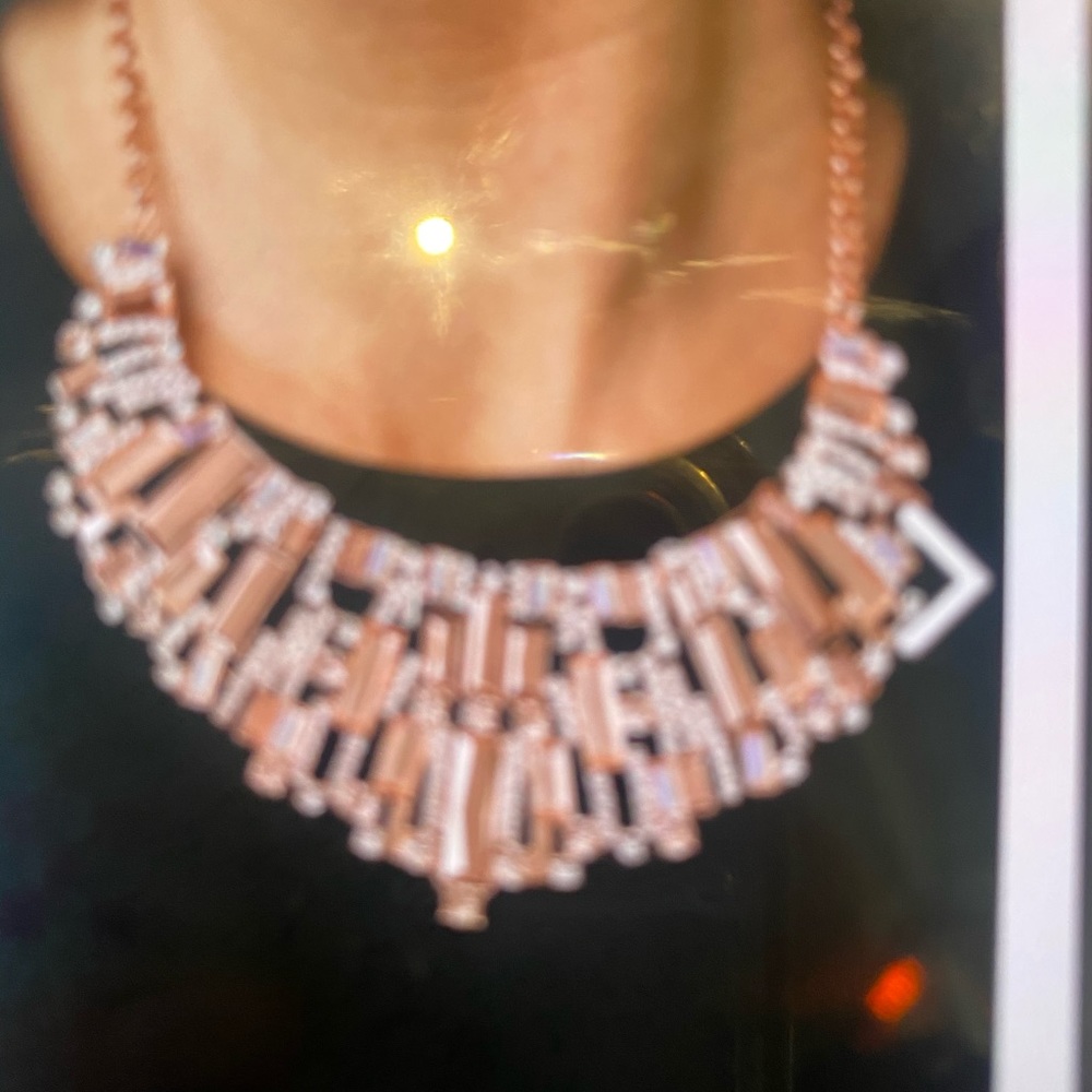 Hilary neckless set